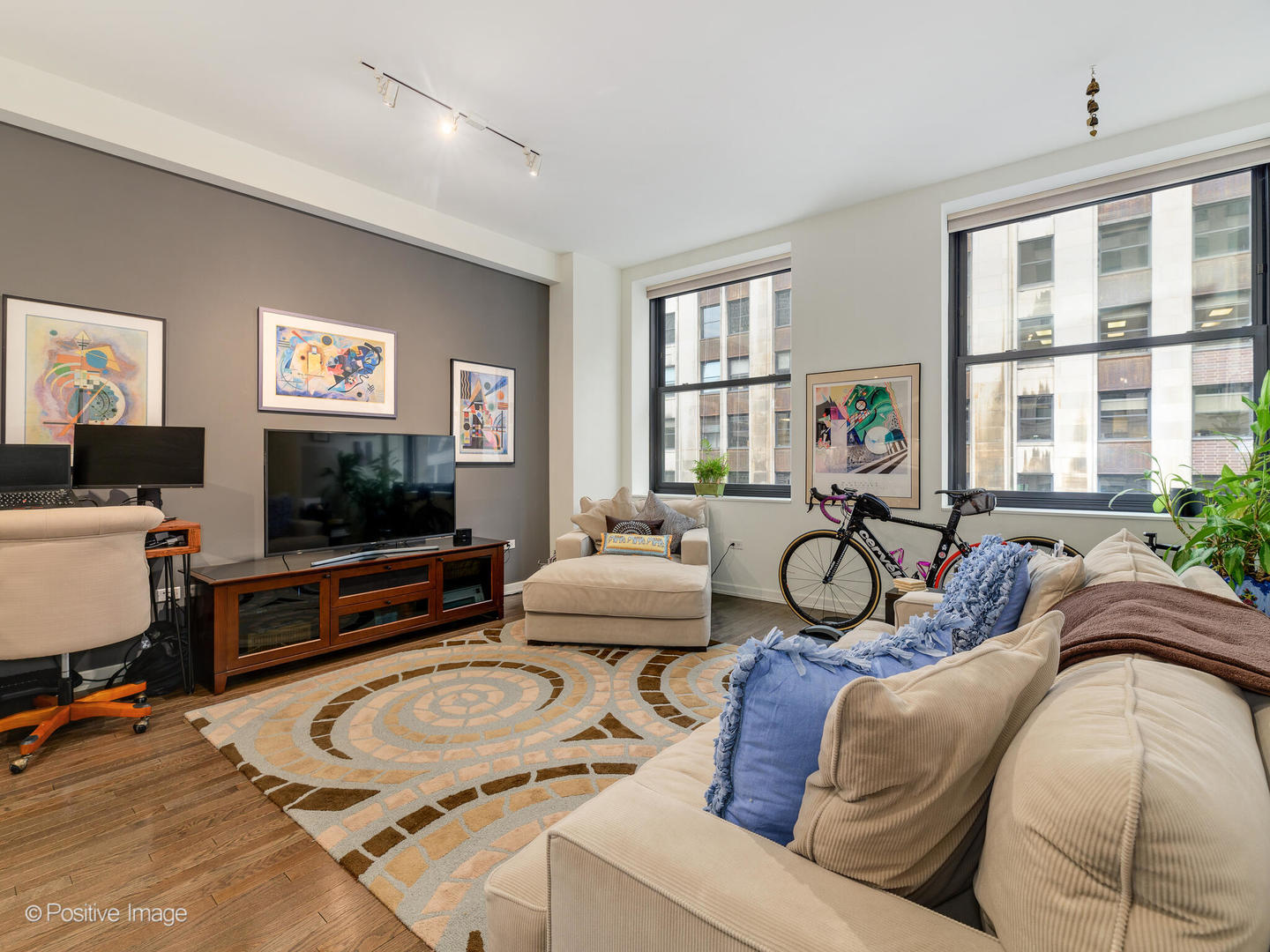 6 N Michigan Avenue Unit: 1505