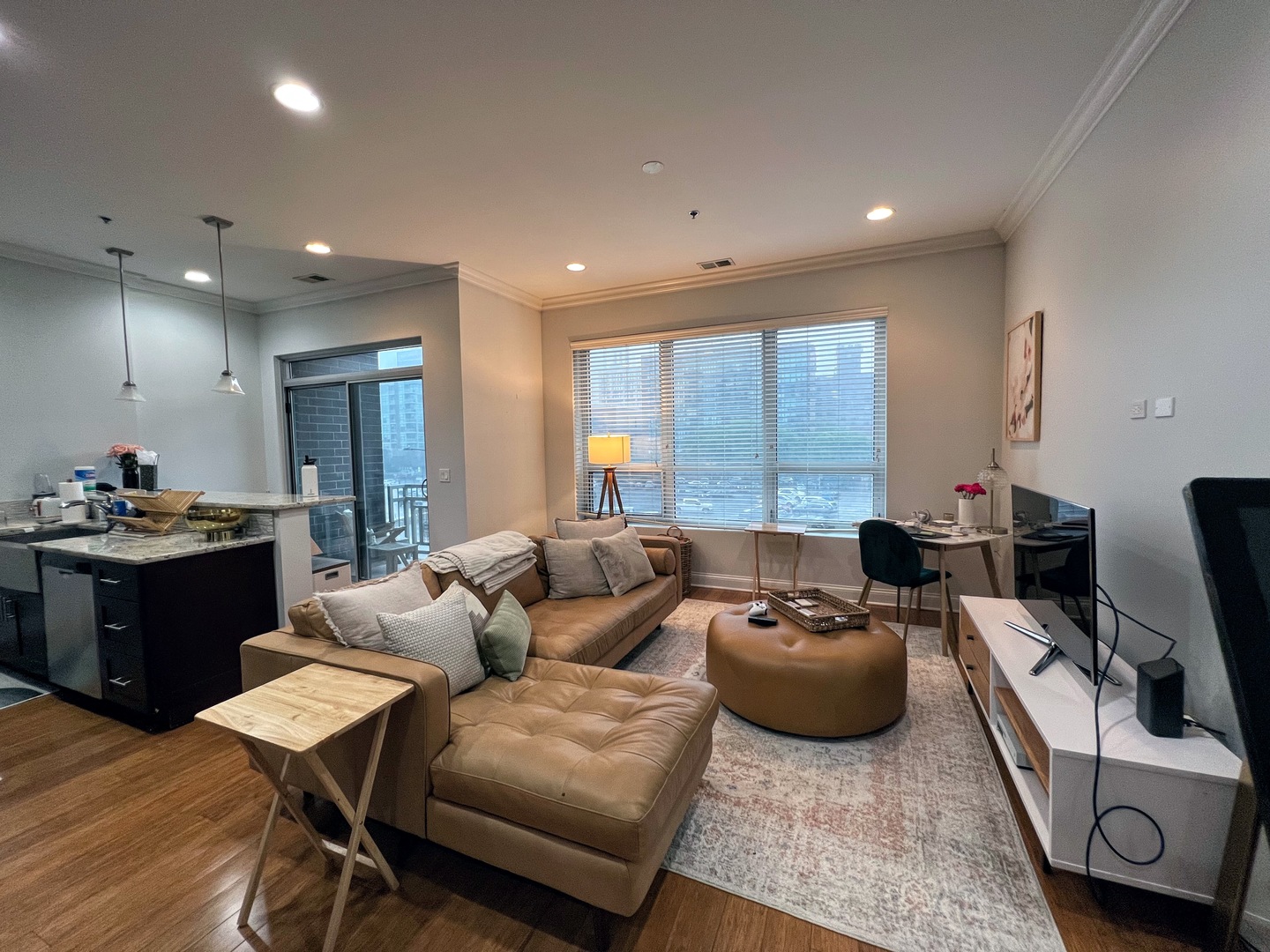 1002 W Van Buren Street Unit: 403