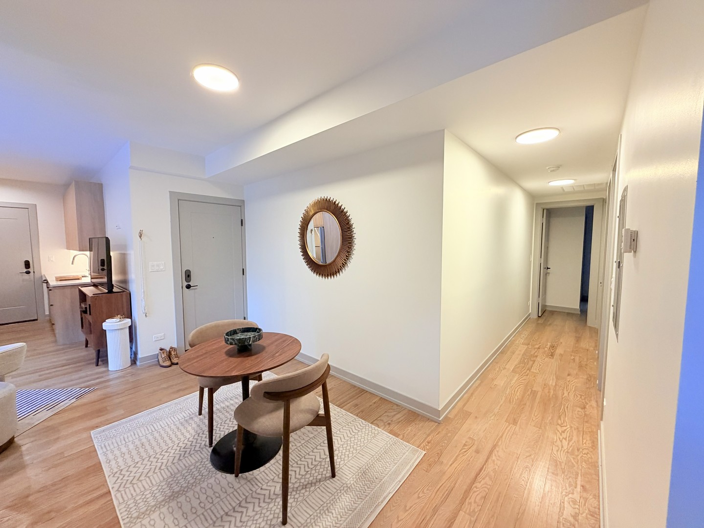 1335 W Estes Avenue Unit: 2A