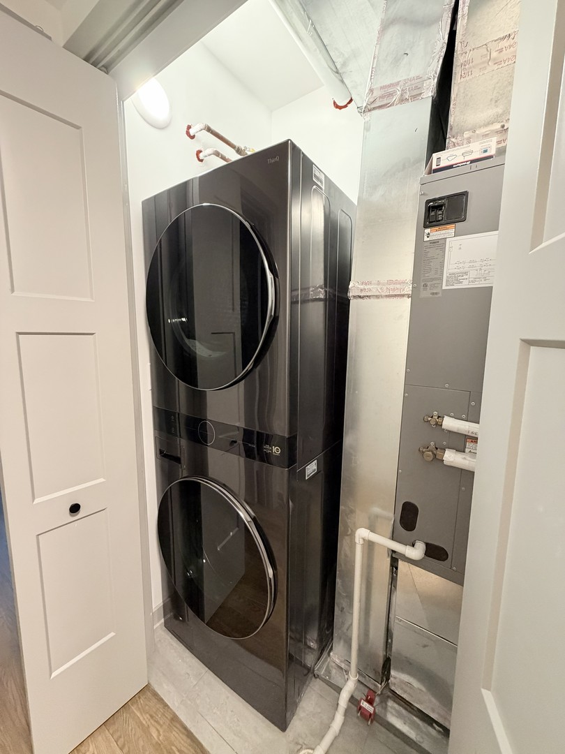 1335 W Estes Avenue Unit: 2A