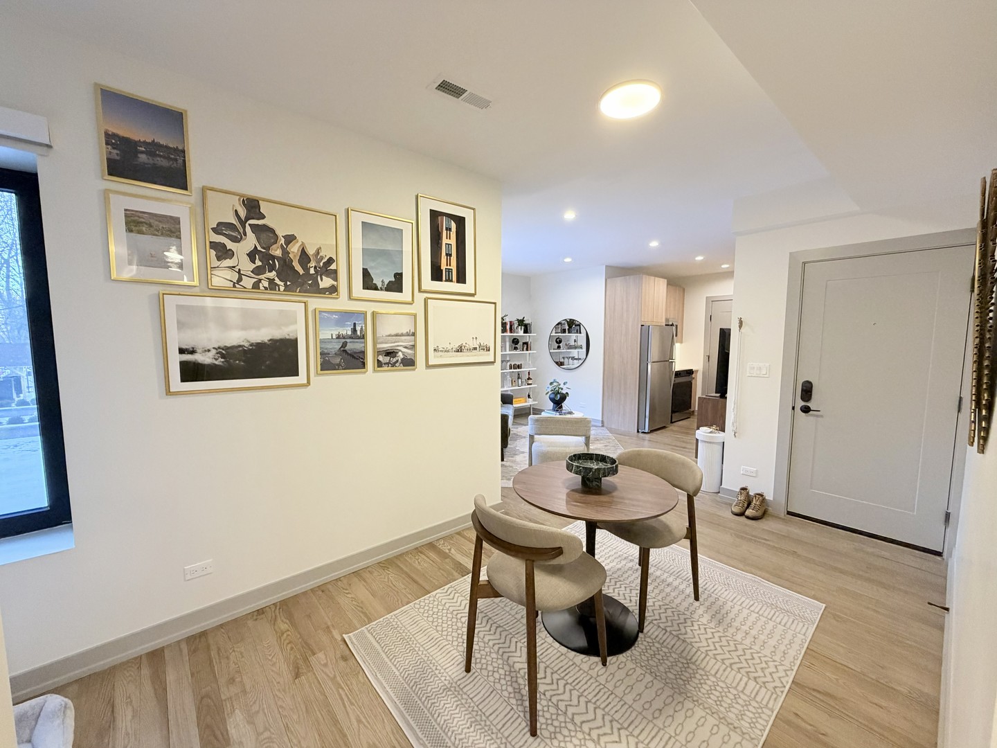 1335 W Estes Avenue Unit: 1A