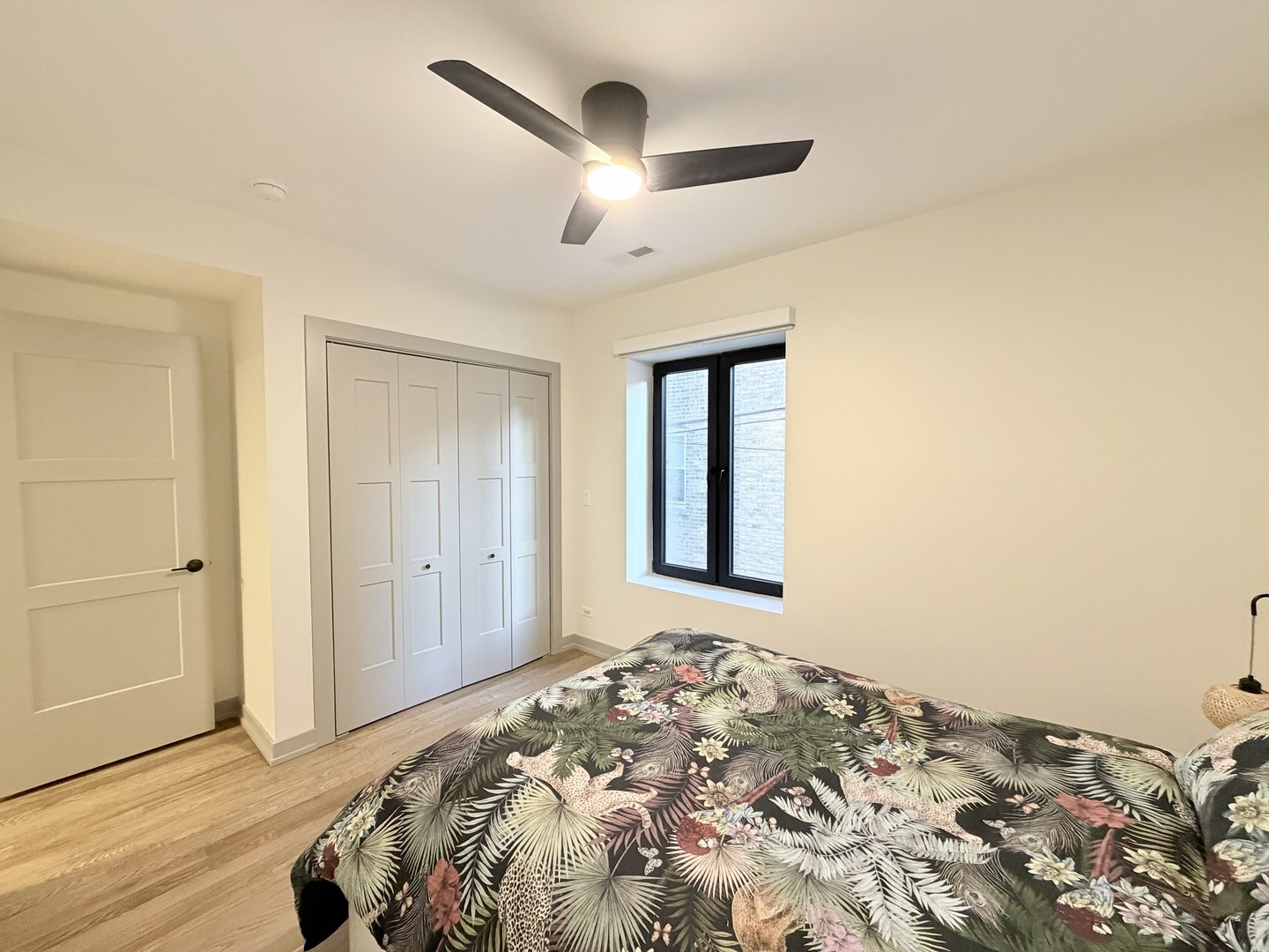 1335 W Estes Avenue Unit: 1A