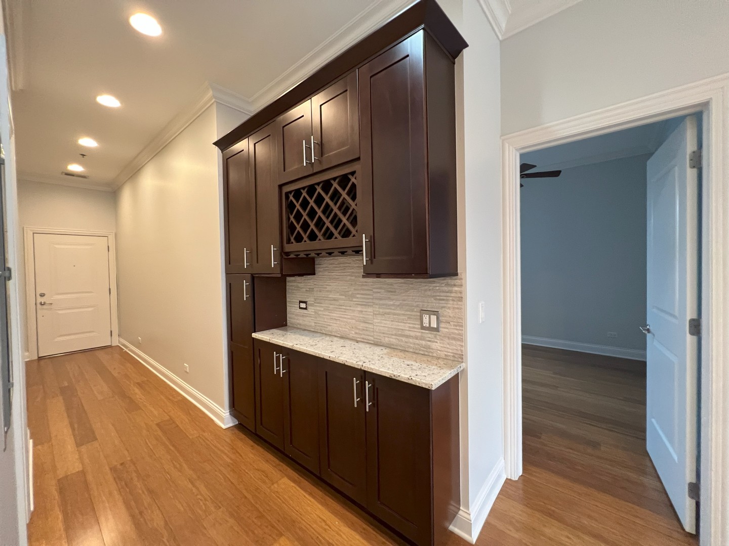 1002 W Van Buren Street Unit: 407