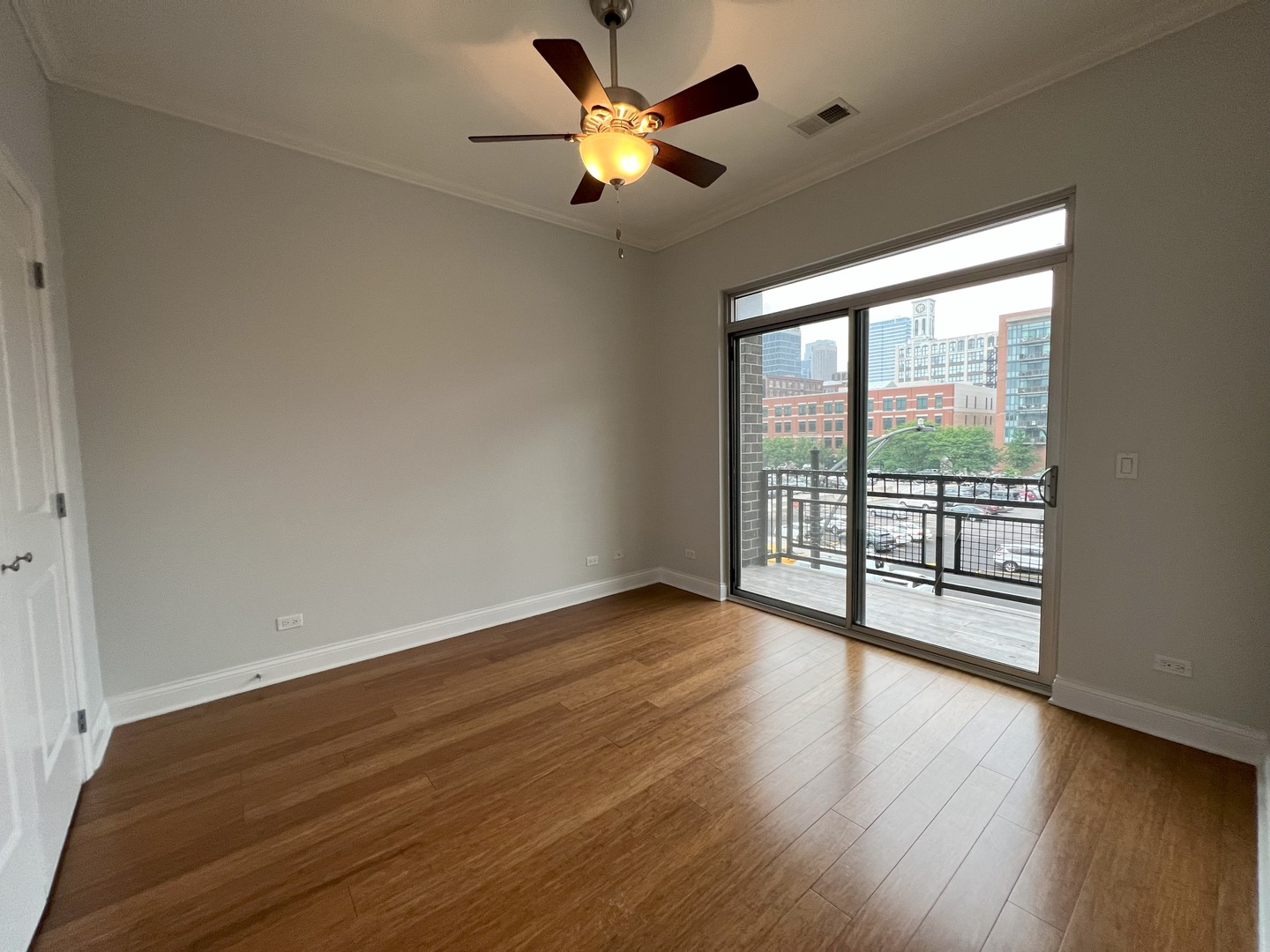 1002 W Van Buren Street Unit: 407