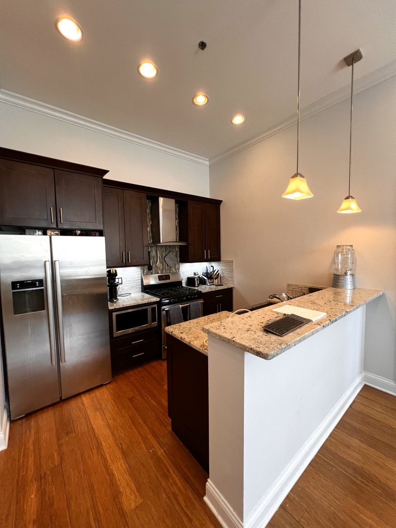 1002 W Van Buren Street Unit: 101