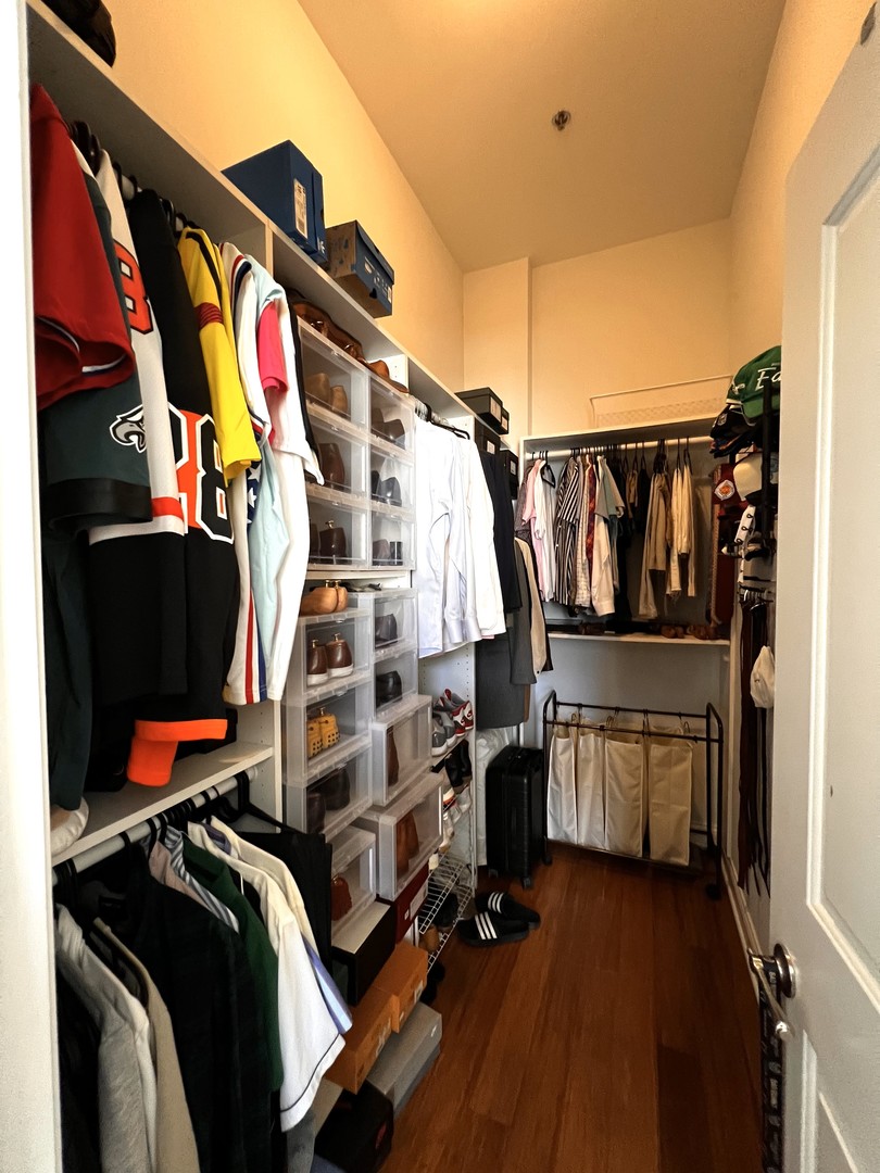 1002 W Van Buren Street Unit: 101