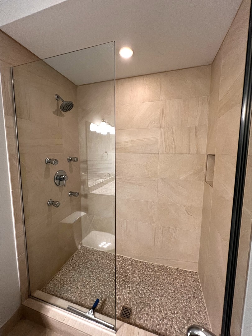 1002 W Van Buren Street Unit: 101