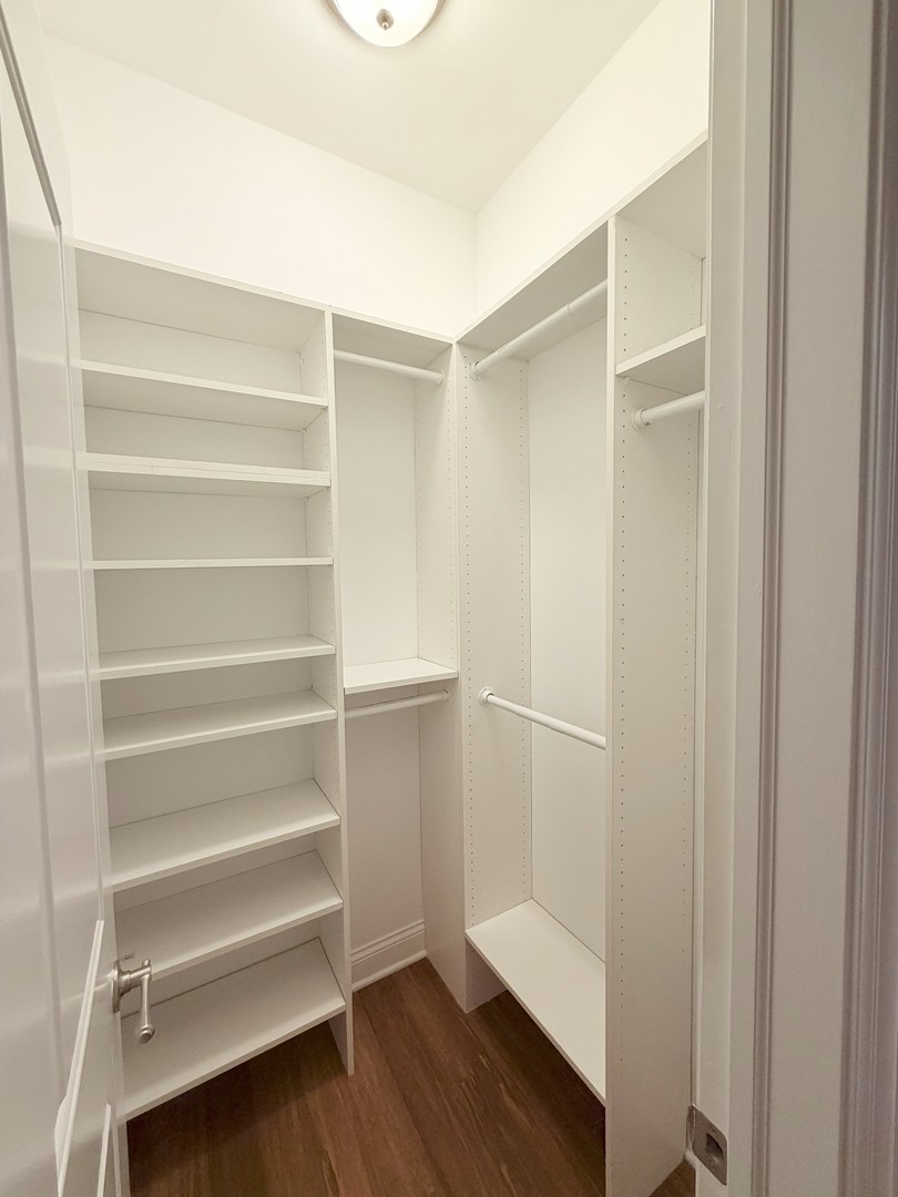 1002 W Van Buren Street Unit: 205