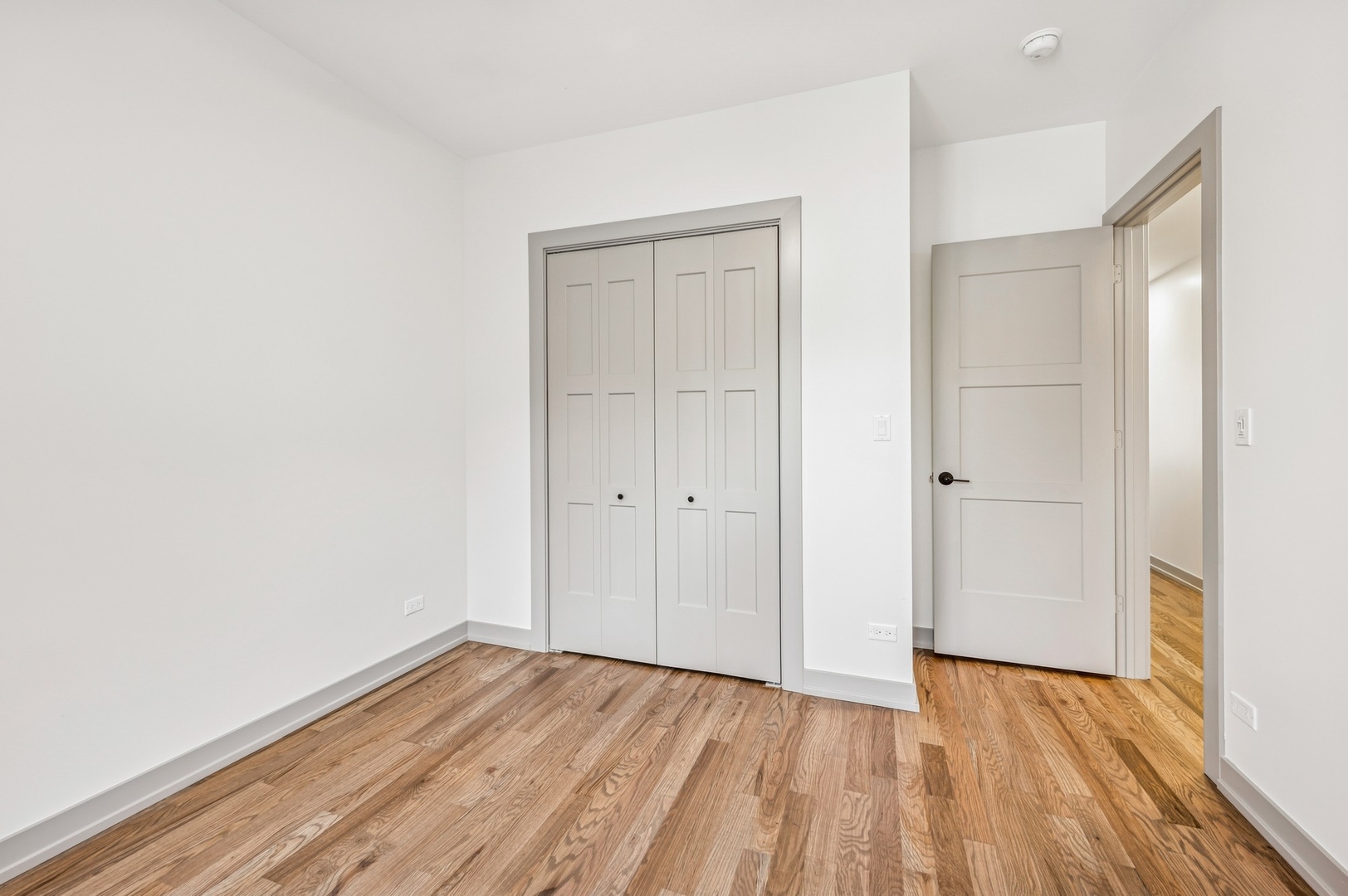 1337 W Estes Avenue Unit: 3C