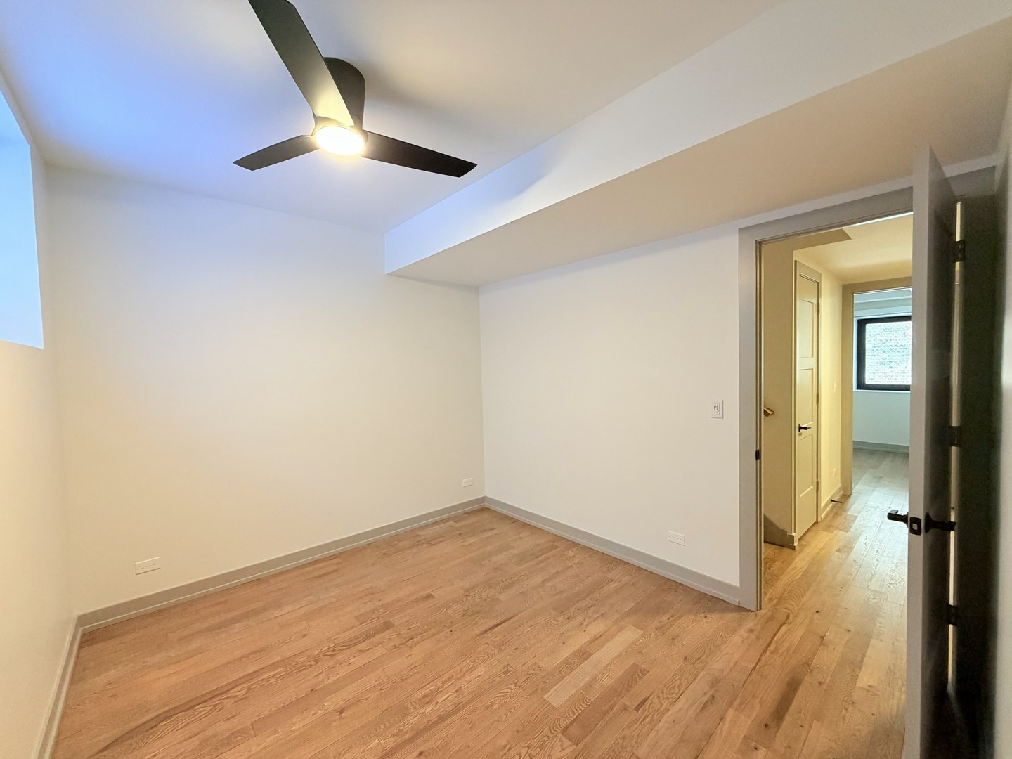 1333 W Estes Avenue Unit: 1A