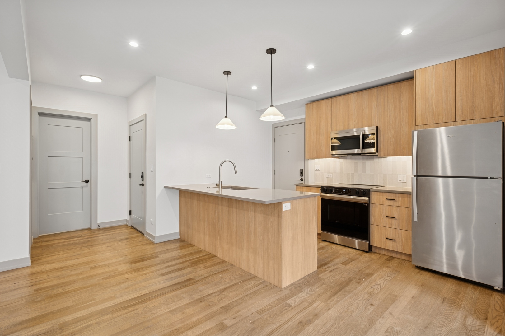 1333 W Estes Avenue Unit: 1A