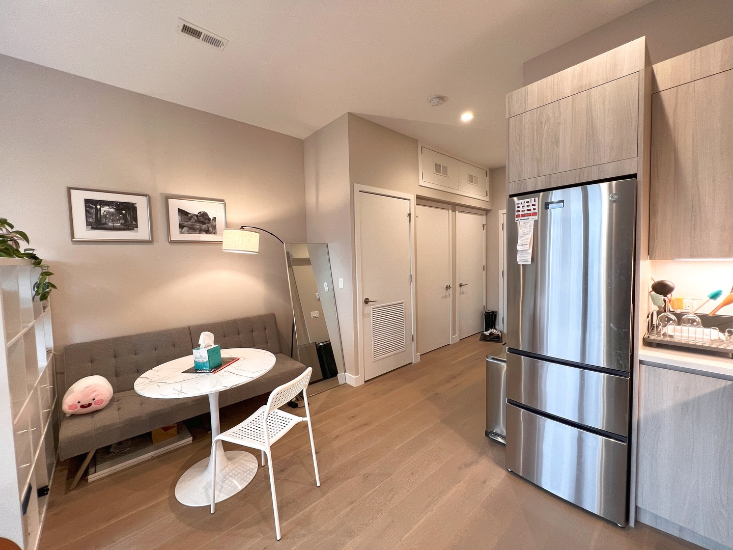 3757 N Sheffield Avenue Unit: 305