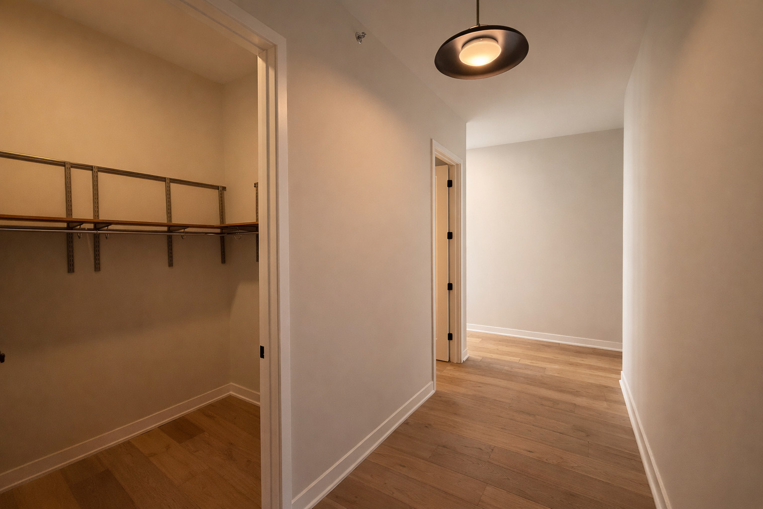 1114 W Carroll Avenue Unit: PH-3301