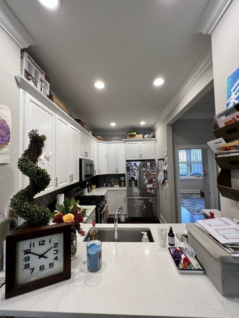 3616 N Bosworth Avenue Unit: 1