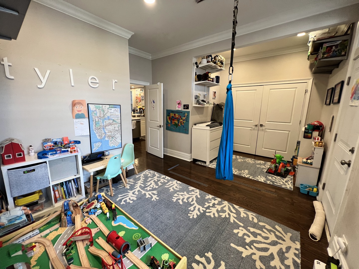 3616 N Bosworth Avenue Unit: 1