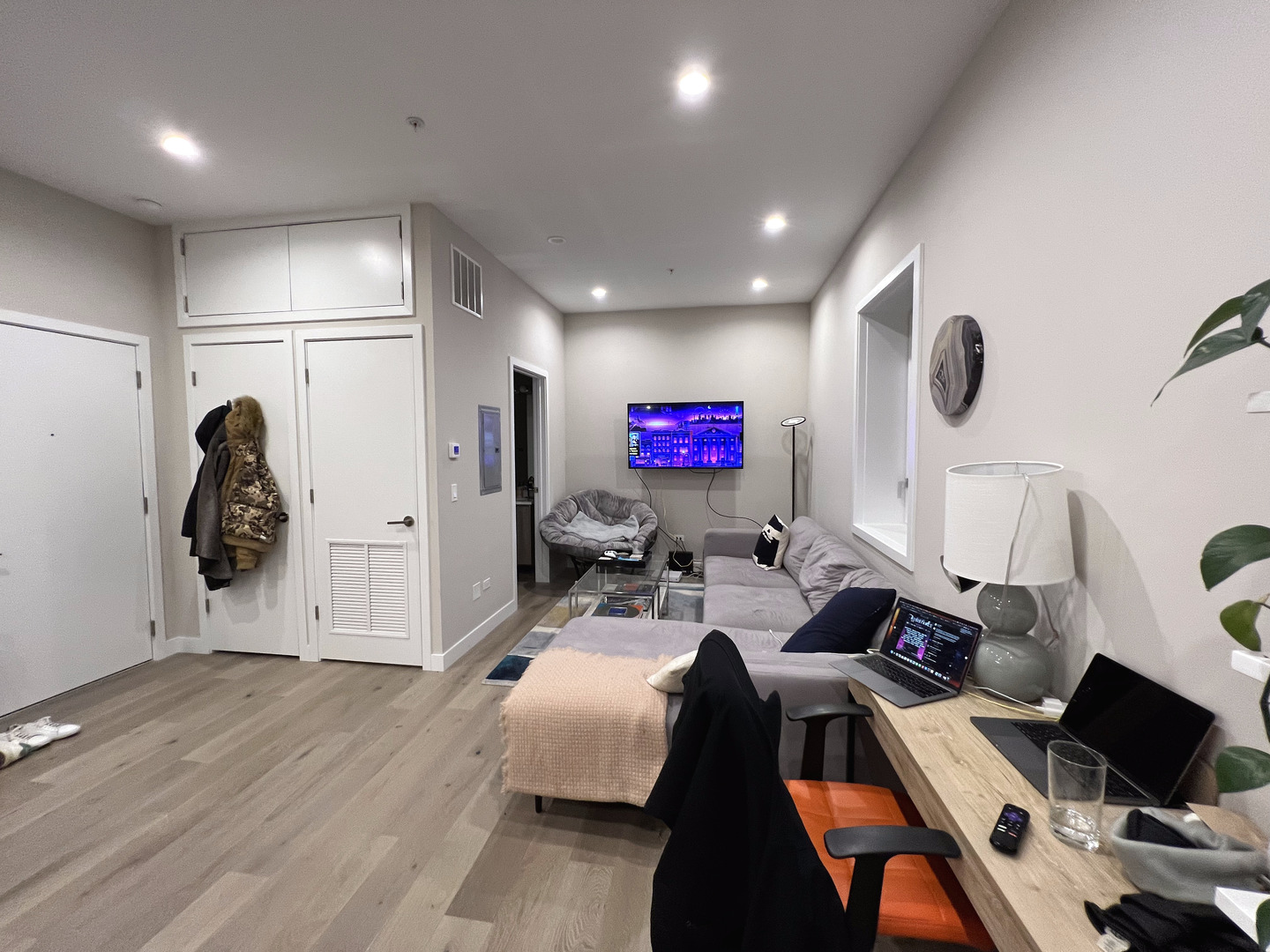 3757 N Sheffield Avenue Unit: 112