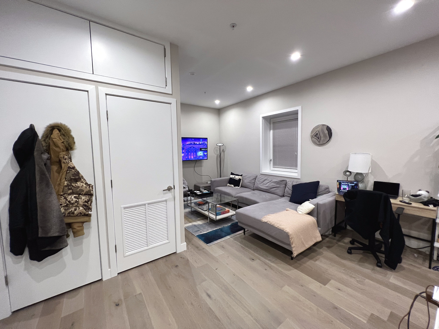 3757 N Sheffield Avenue Unit: 112