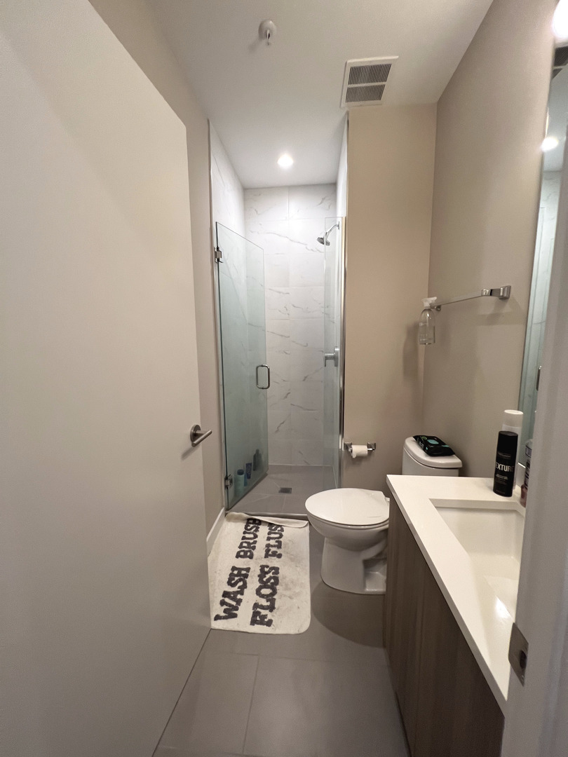 3757 N Sheffield Avenue Unit: 112