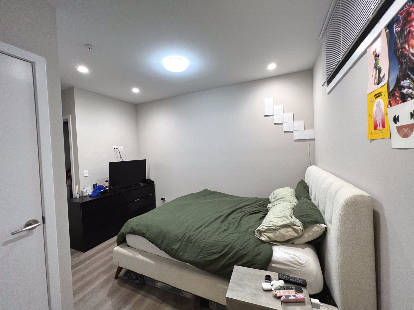 3757 N Sheffield Avenue Unit: 112