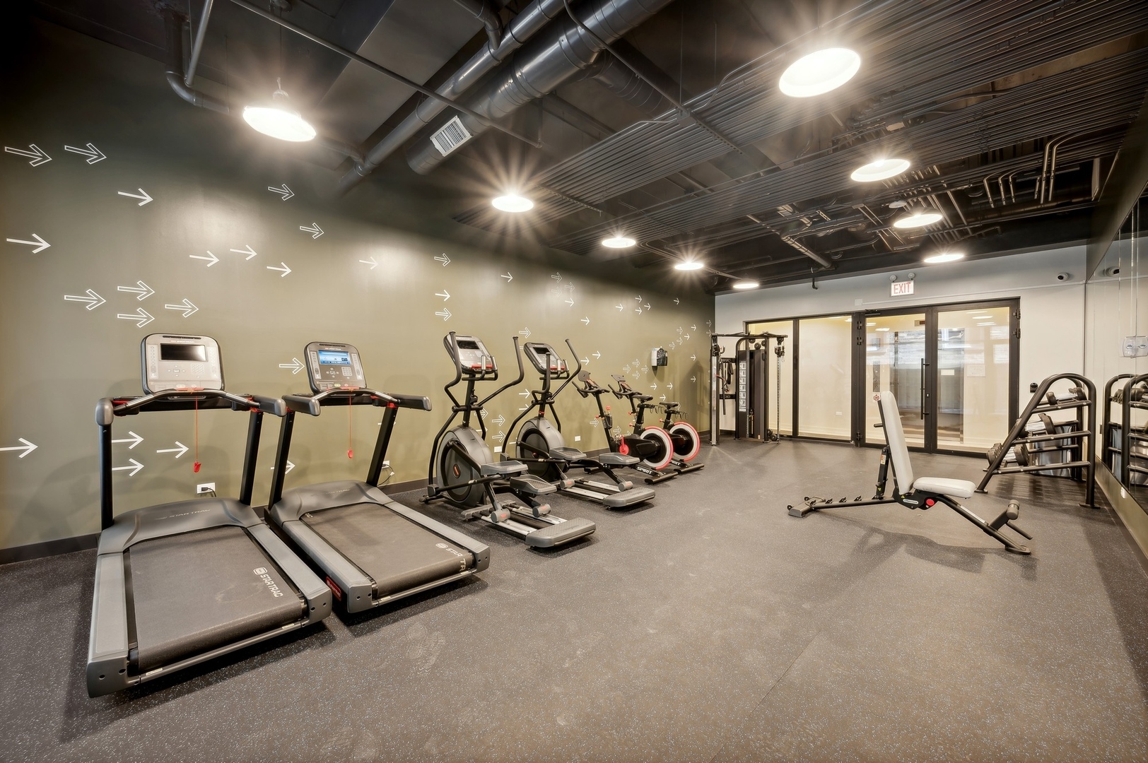 7006 N Glenwood Avenue Unit: 205