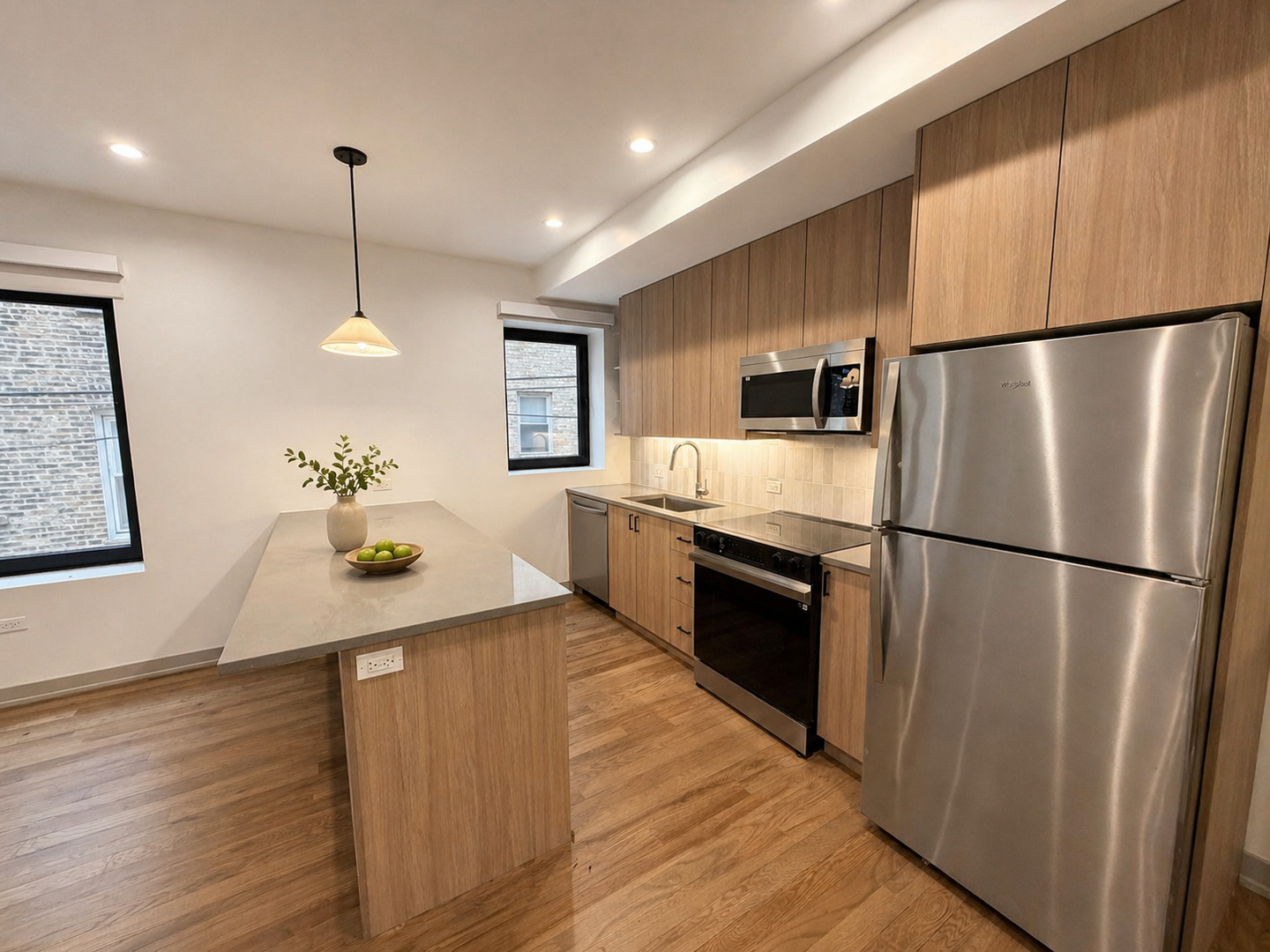 1335 W Estes Avenue Unit: 1B