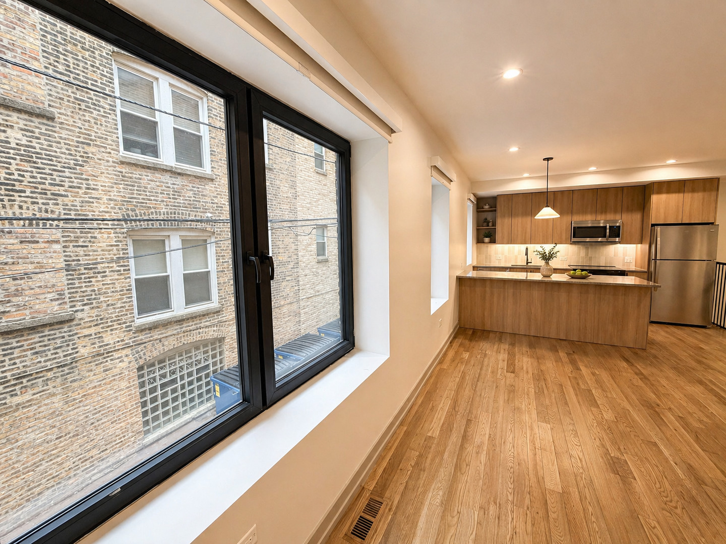 1335 W Estes Avenue Unit: 1B