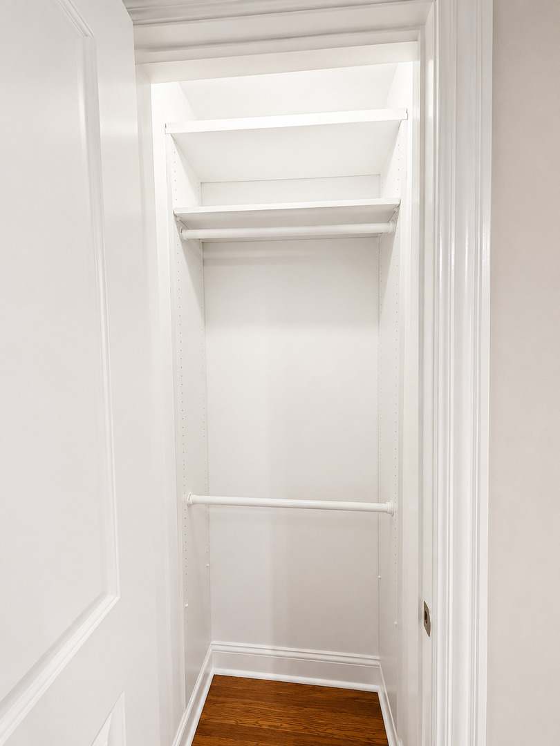 1002 W Van Buren Street Unit: 205