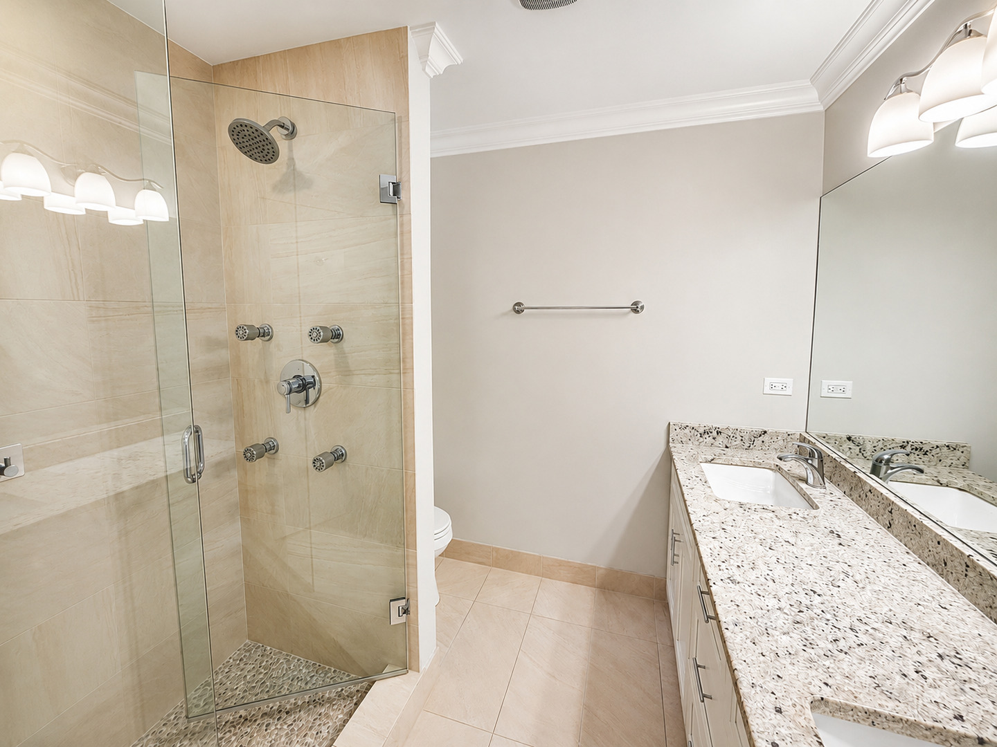 1002 W Van Buren Street Unit: 205