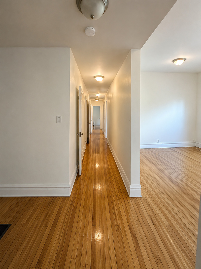 668 W Sheridan Road Unit: 2