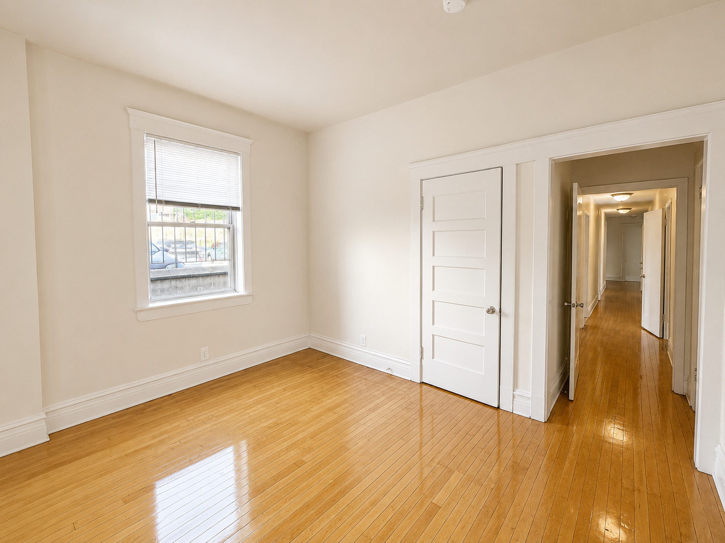 668 W Sheridan Road Unit: 2