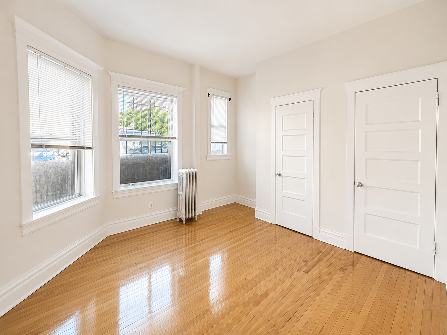 668 W Sheridan Road Unit: 2