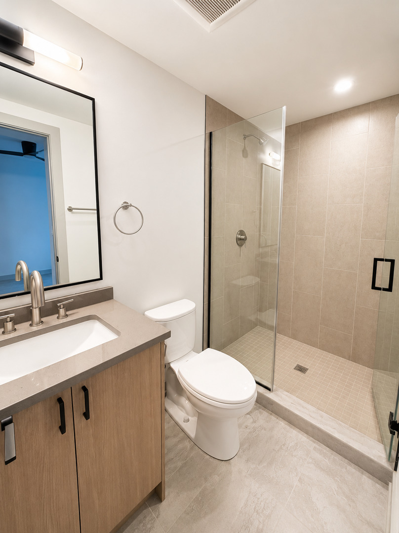 1331 W Estes Avenue Unit: G