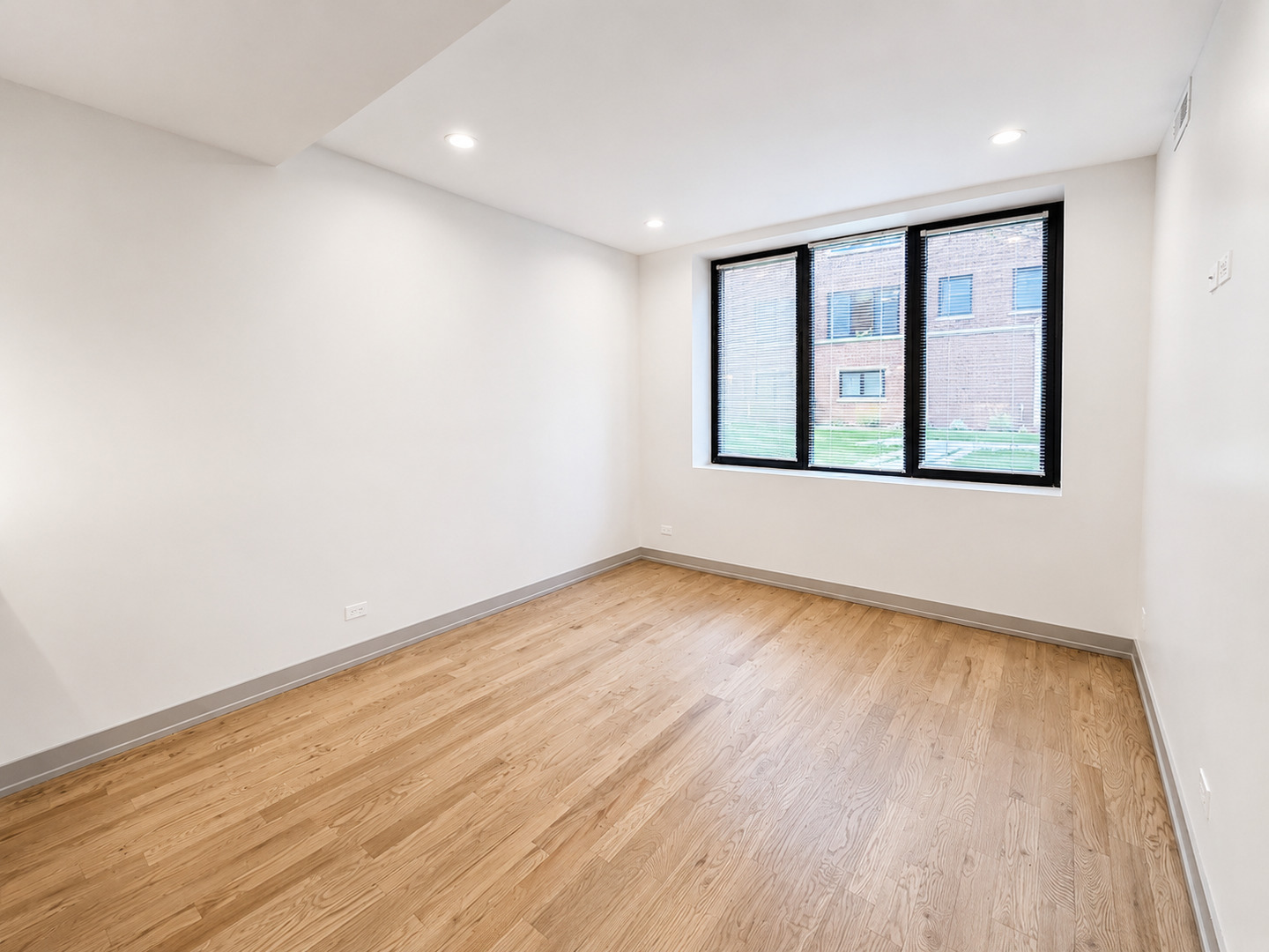 1331 W Estes Avenue Unit: G