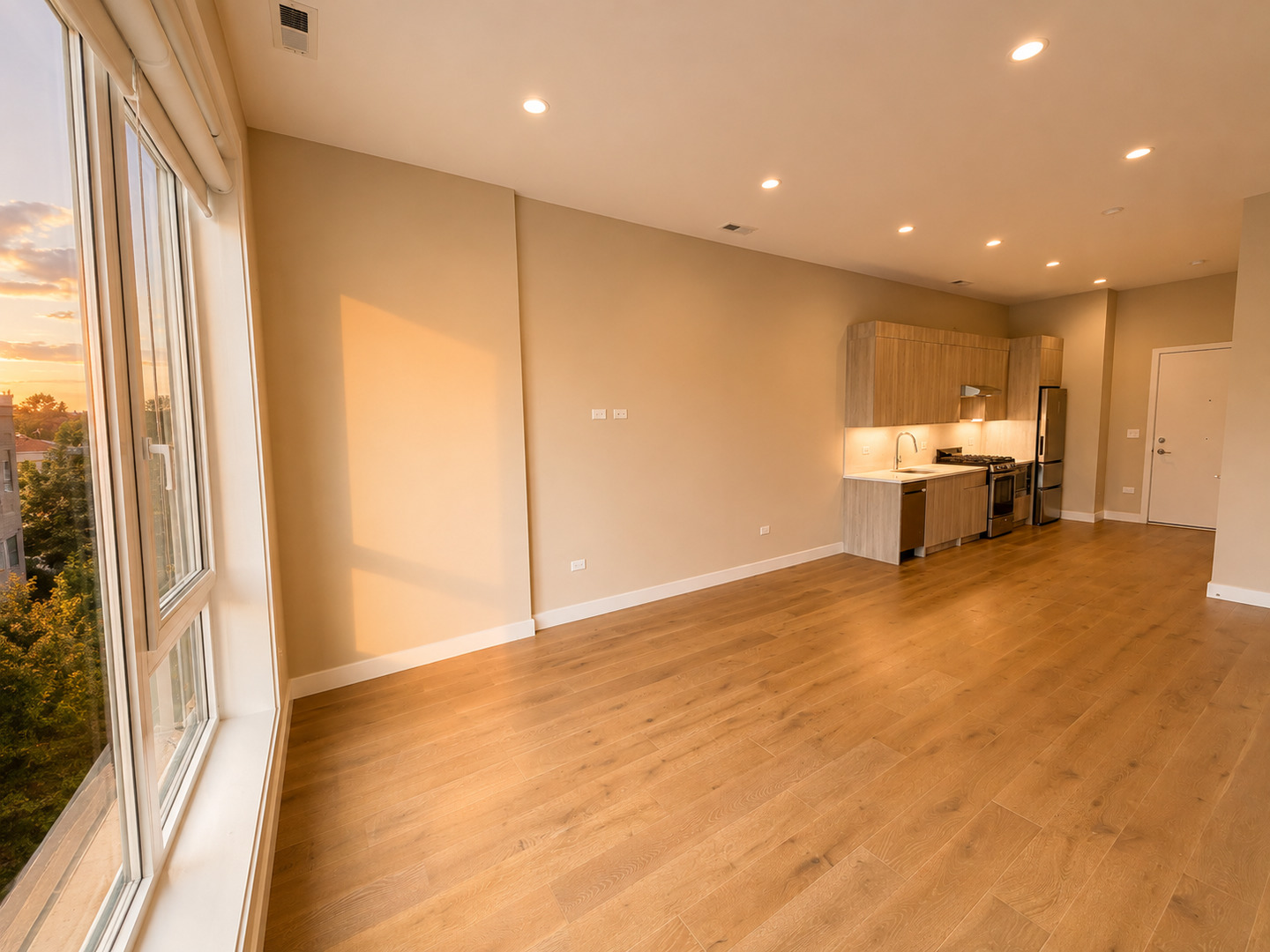 3757 N Sheffield Avenue Unit: 408