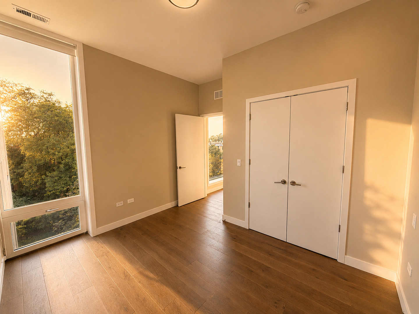 3757 N Sheffield Avenue Unit: 408