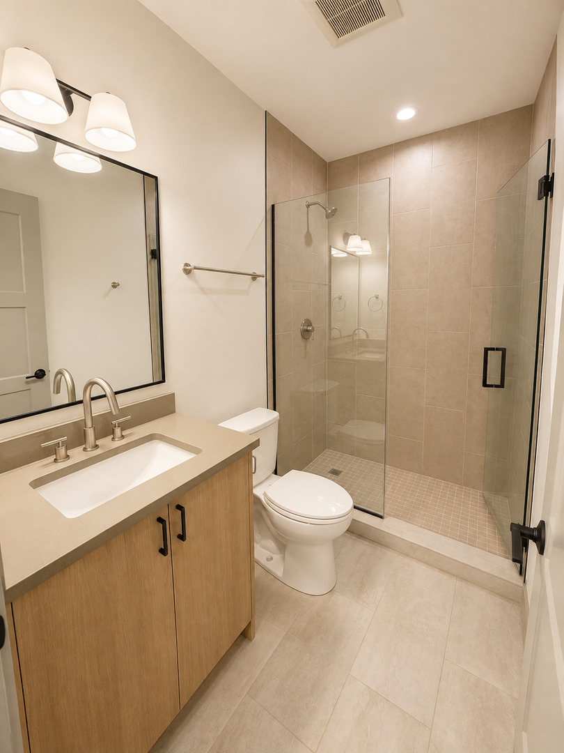 1337 W Estes Avenue Unit: 1D