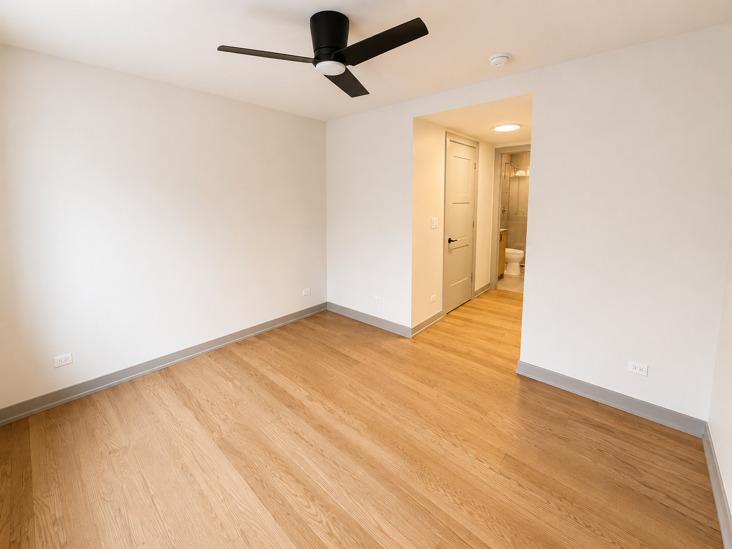 1337 W Estes Avenue Unit: 1D