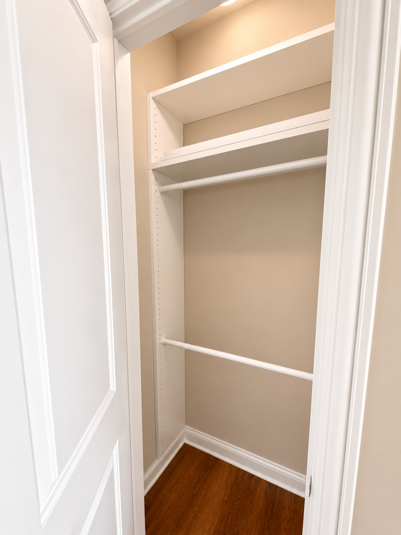 1002 W Van Buren Street Unit: 402