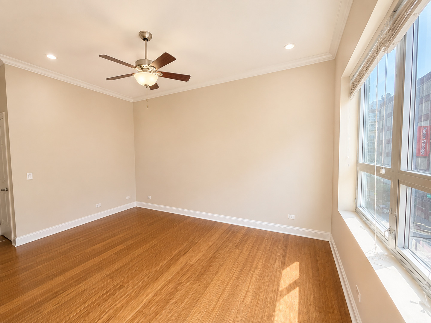1002 W Van Buren Street Unit: 402