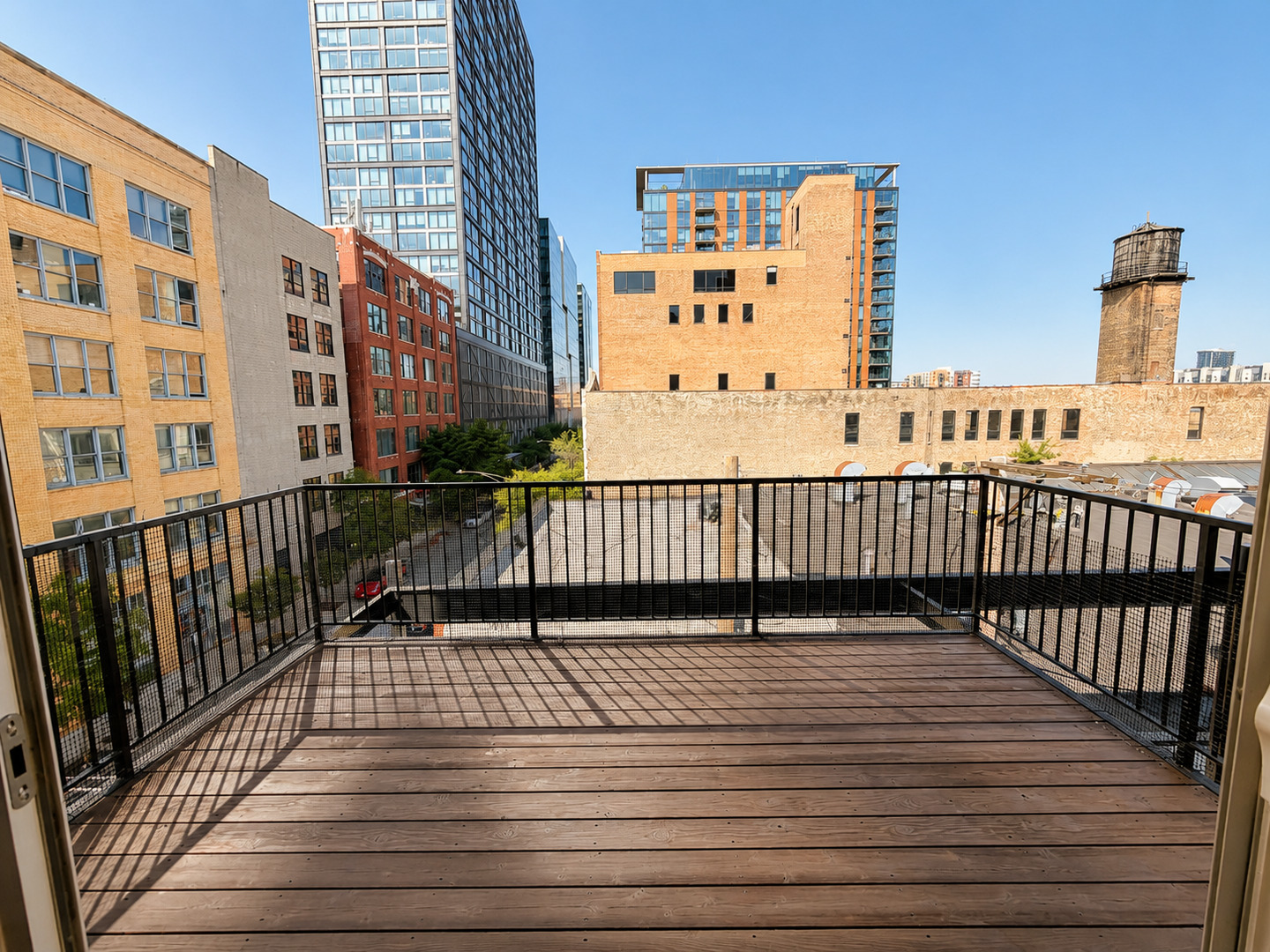 1002 W Van Buren Street Unit: 402