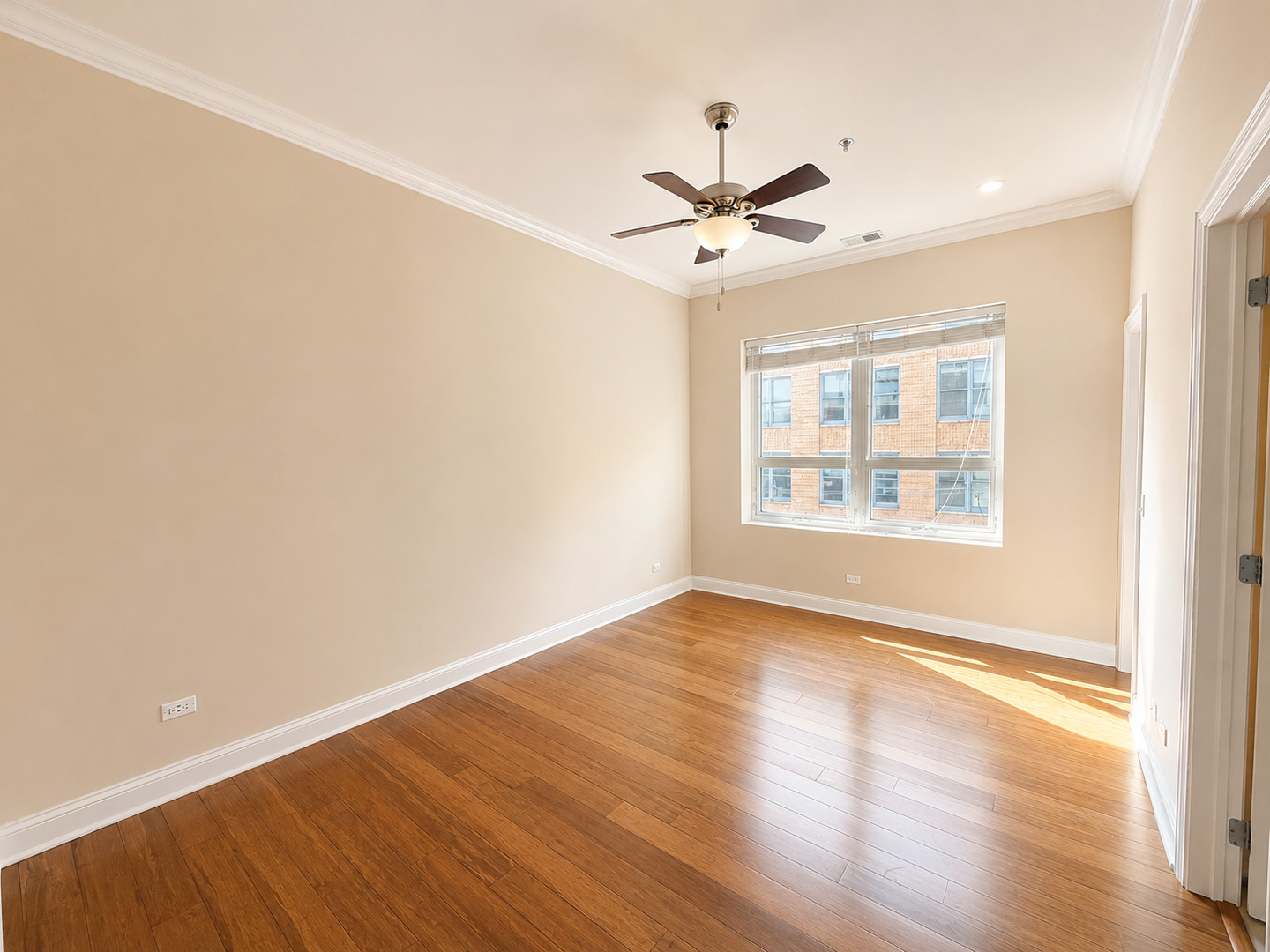 1002 W Van Buren Street Unit: 402
