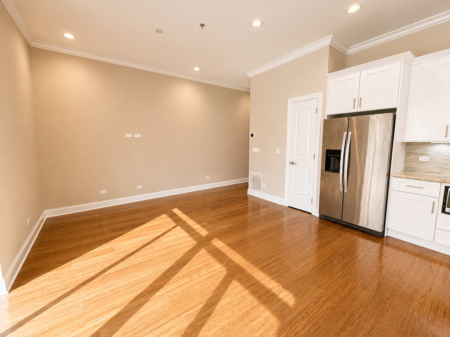 1002 W Van Buren Street Unit: 402