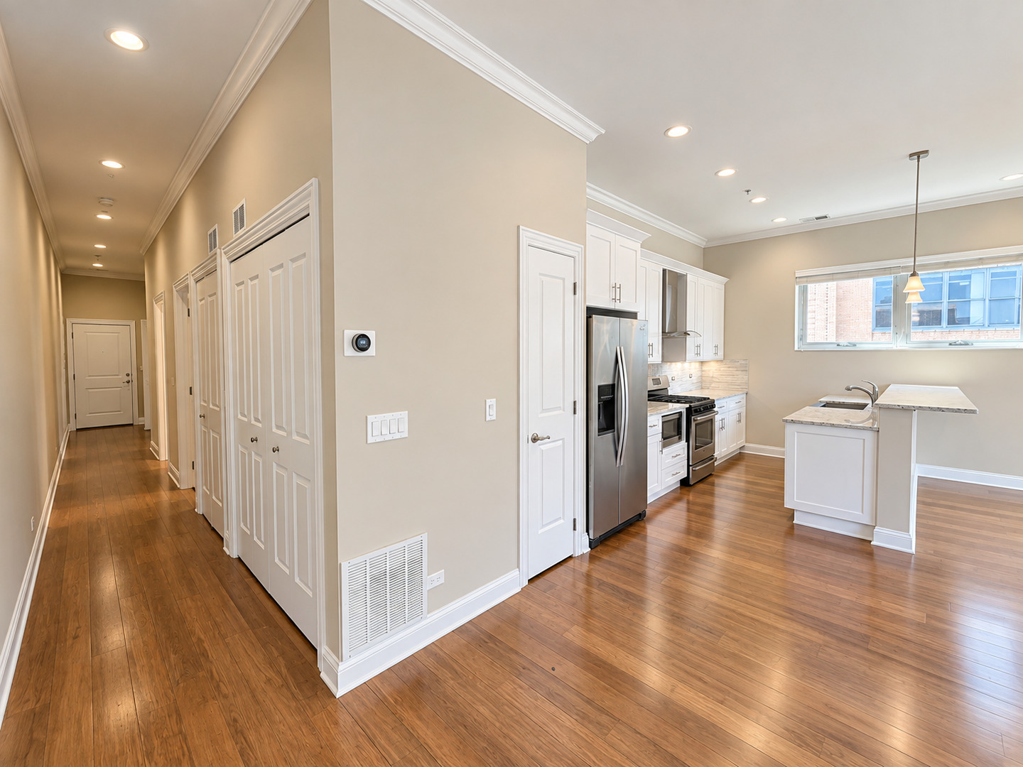 1002 W Van Buren Street Unit: 402