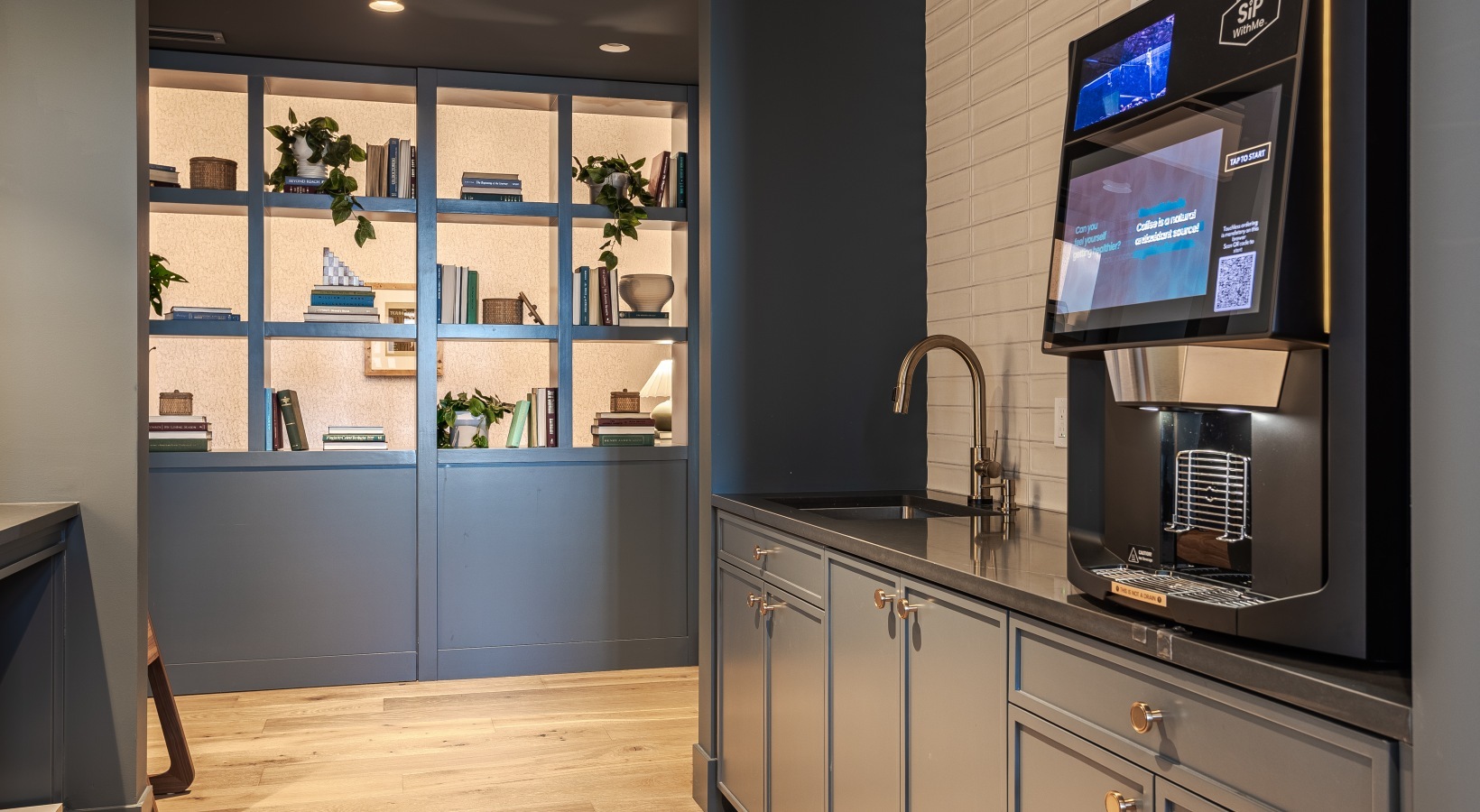1114 W Carroll Avenue Unit: PH-3302
