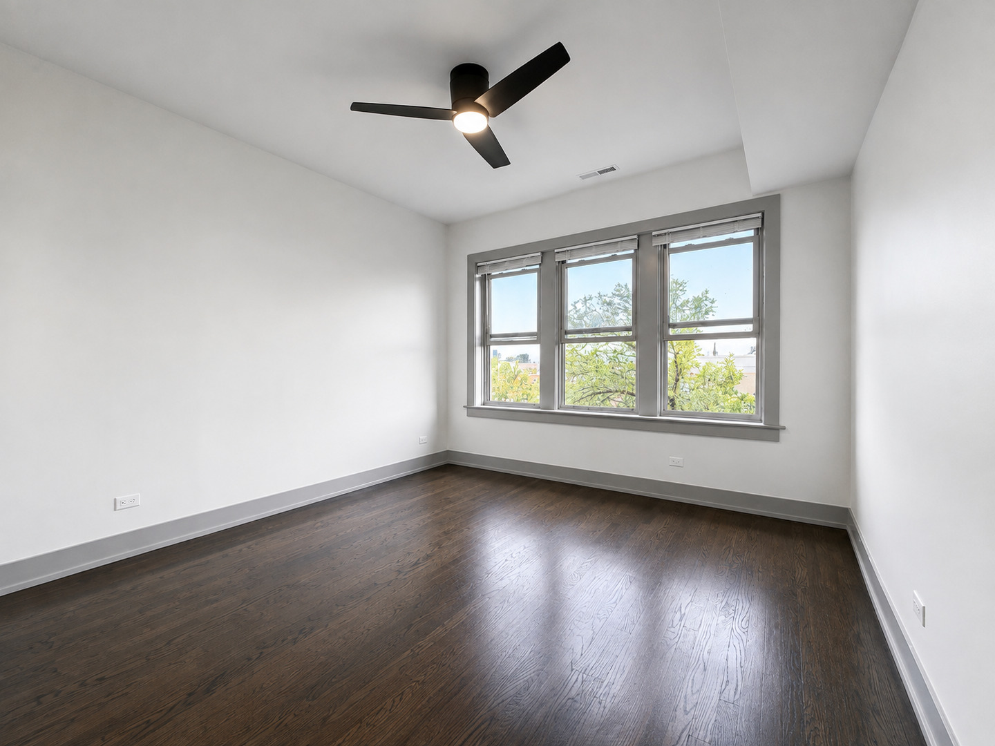 1904 W Pratt Boulevard Unit: 1A
