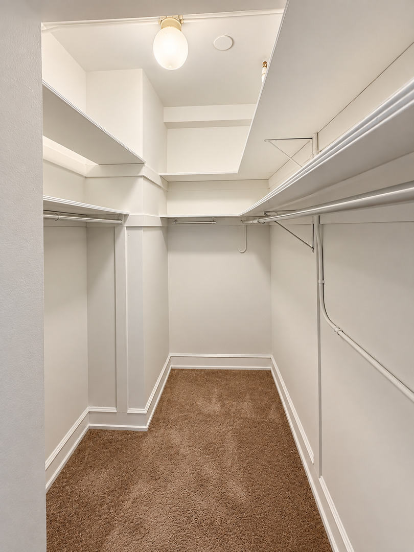3170 N Sheridan Road Unit: 625