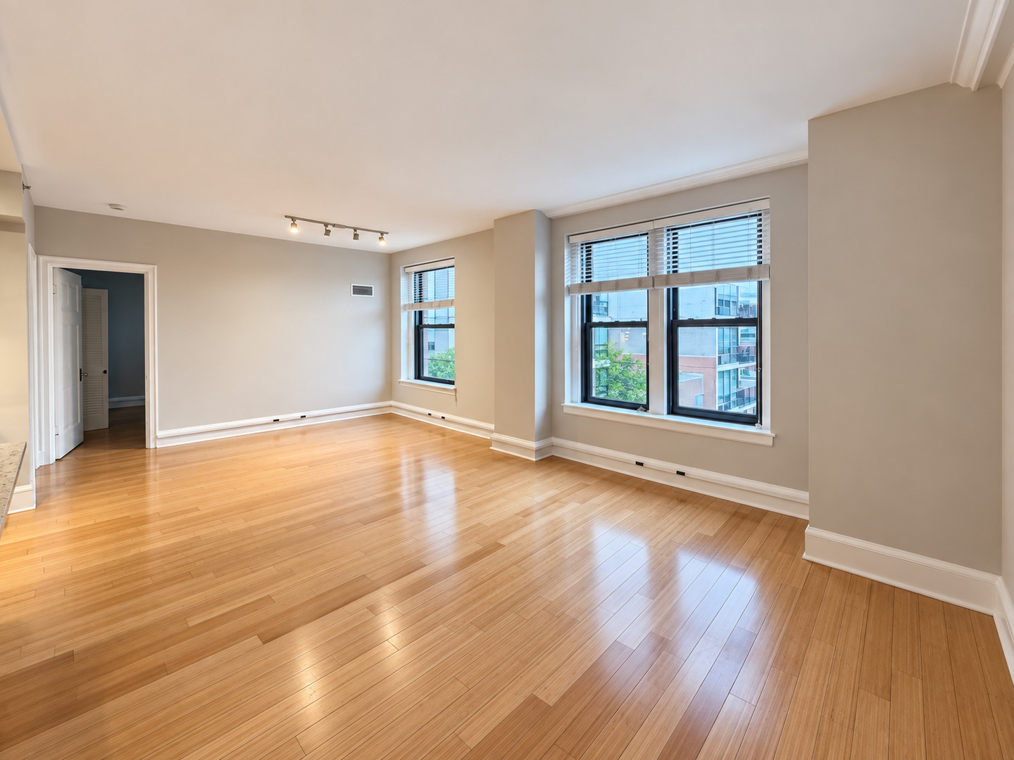 3170 N Sheridan Road Unit: 625