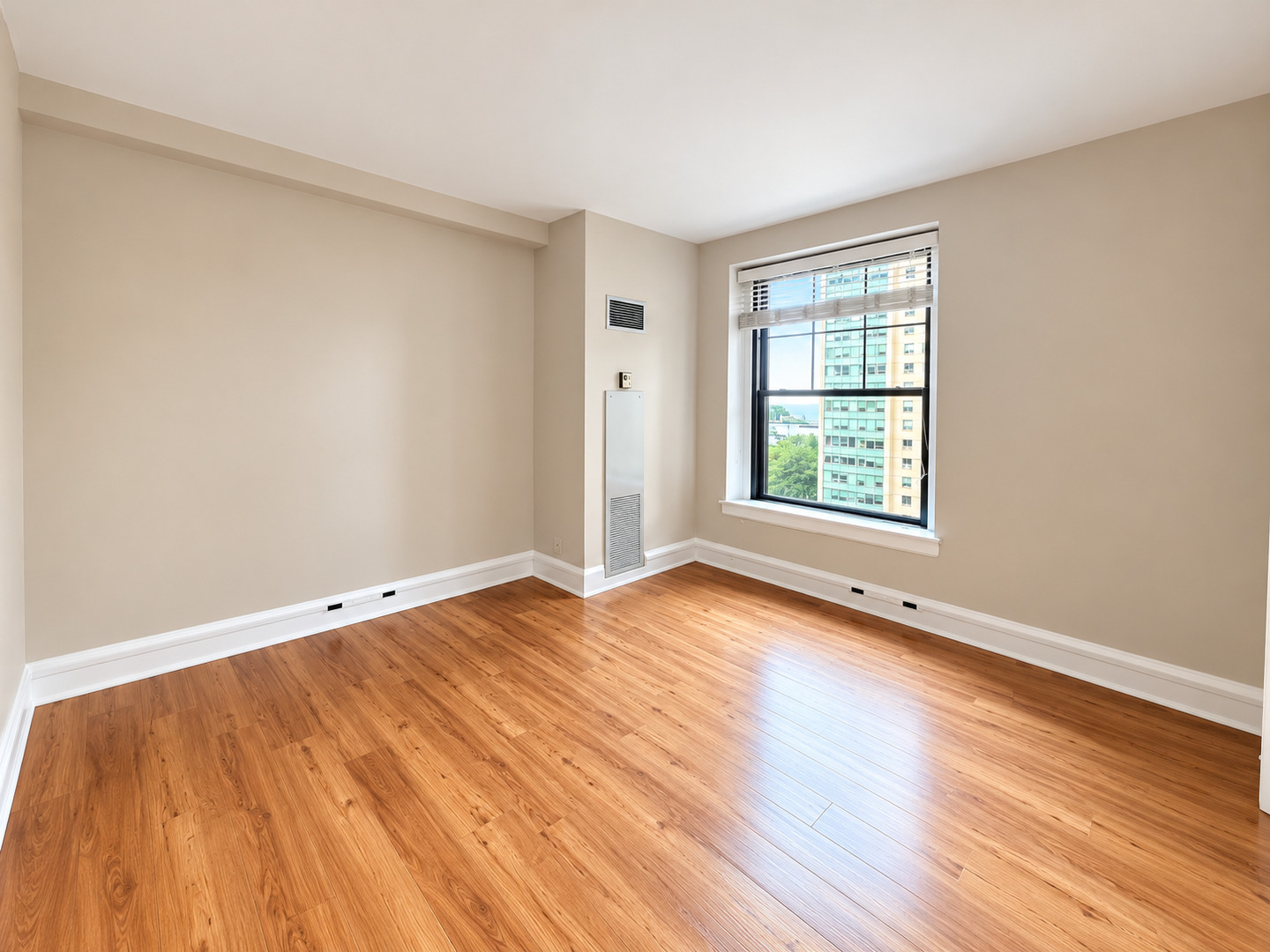 3170 N Sheridan Road Unit: 719