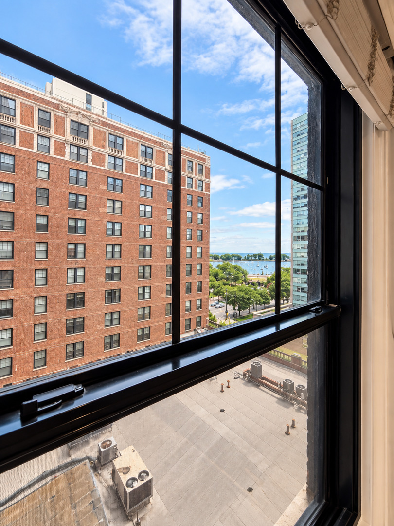 3170 N Sheridan Road Unit: 719