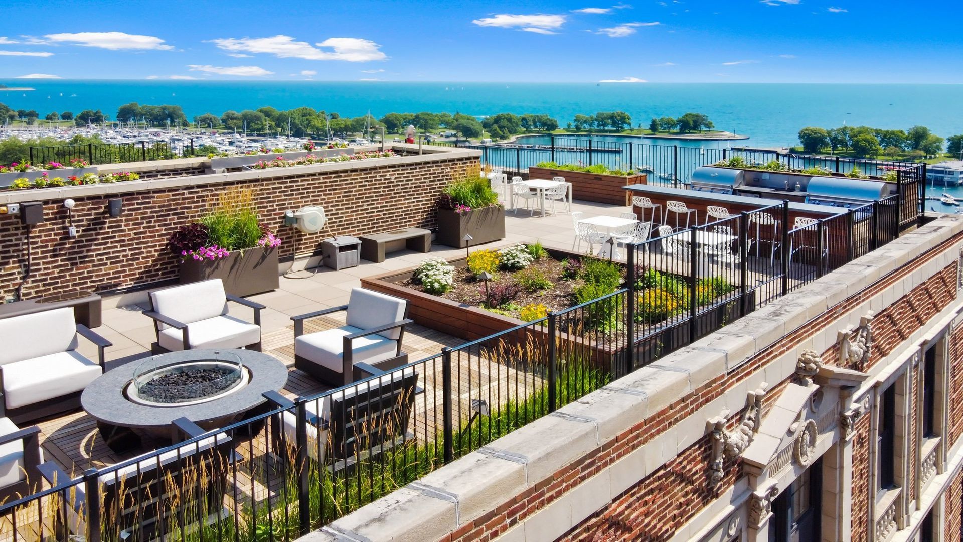 3170 N Sheridan Road Unit: 719